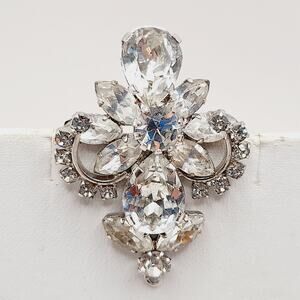 Vintage 1960s Clear Rhinestone Brooch Rhodium Plated Foil Back 1.75”